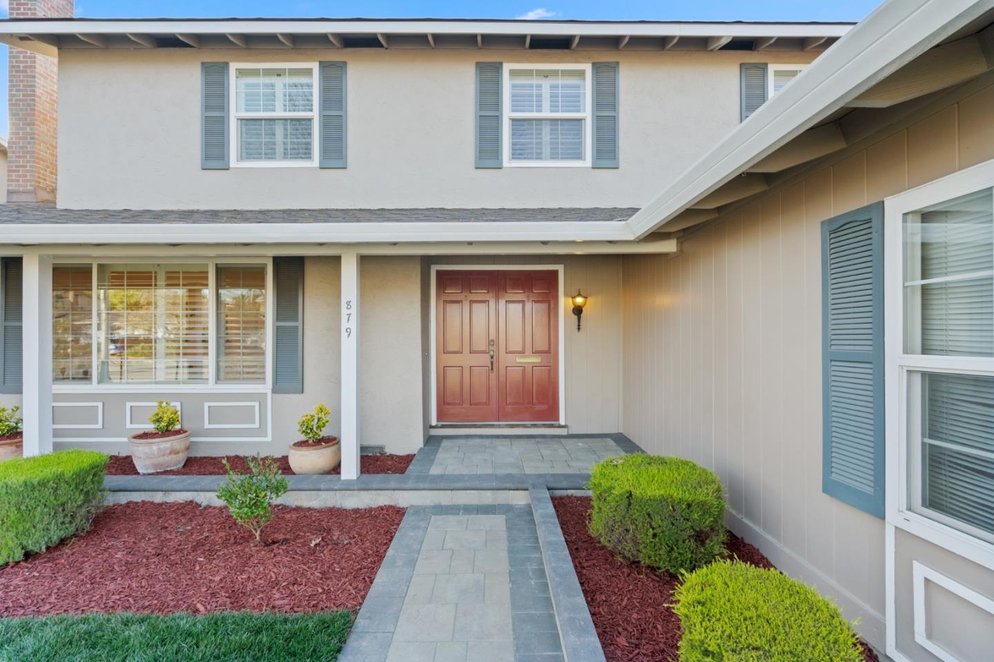 879 Savory DR
