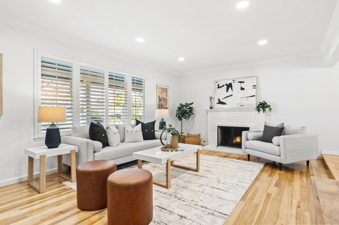 879 Savory DR