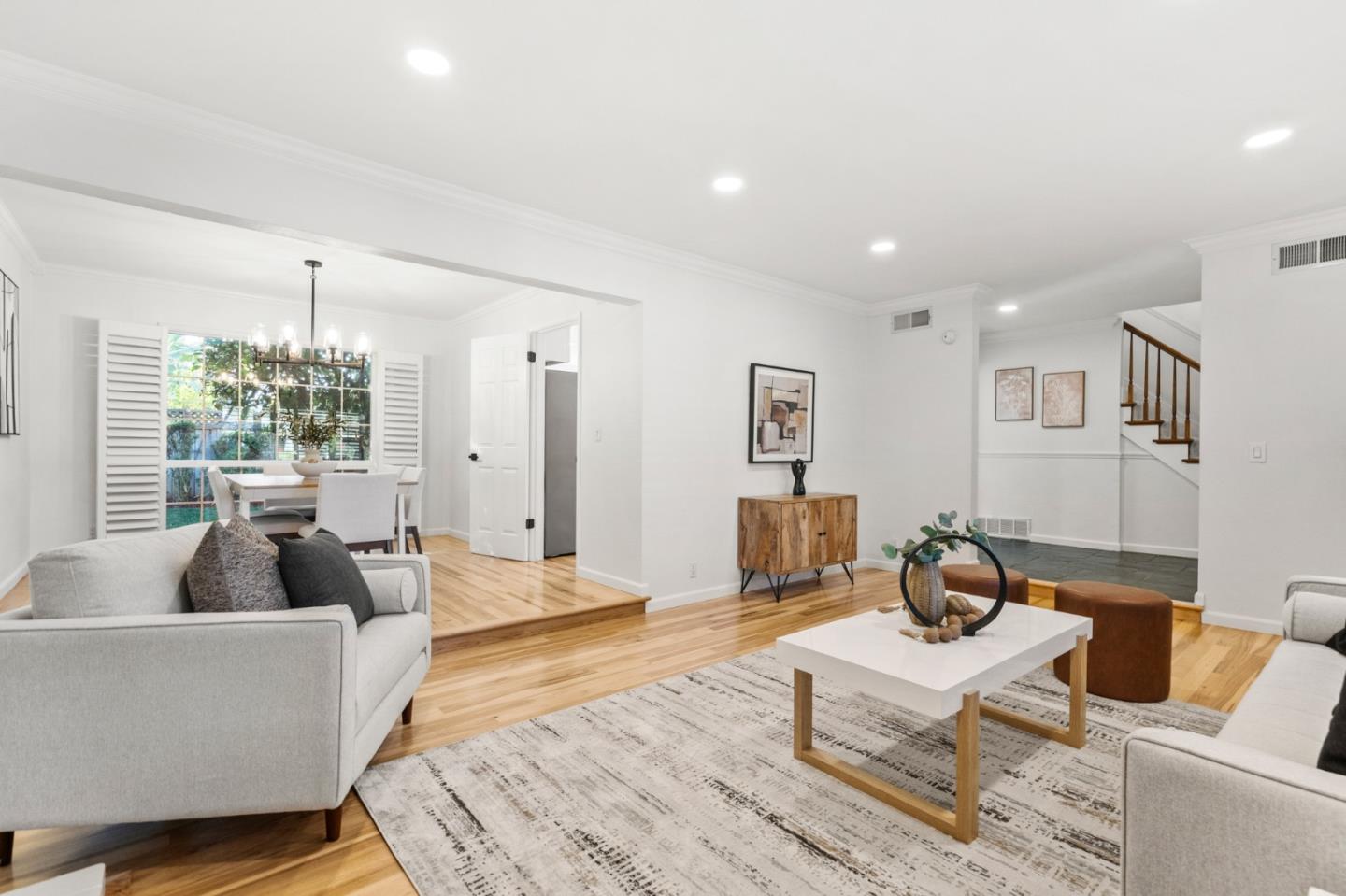 879 Savory DR