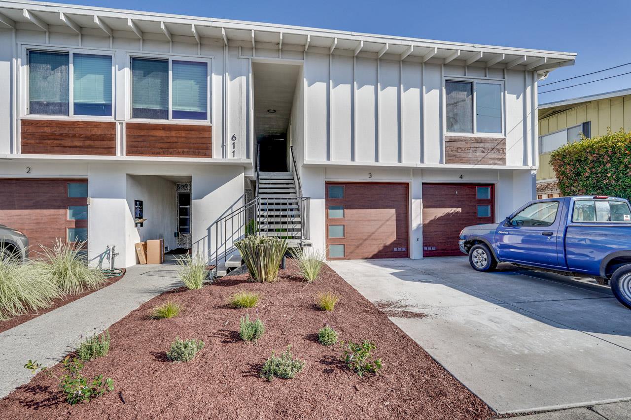 611 Topaz ST
