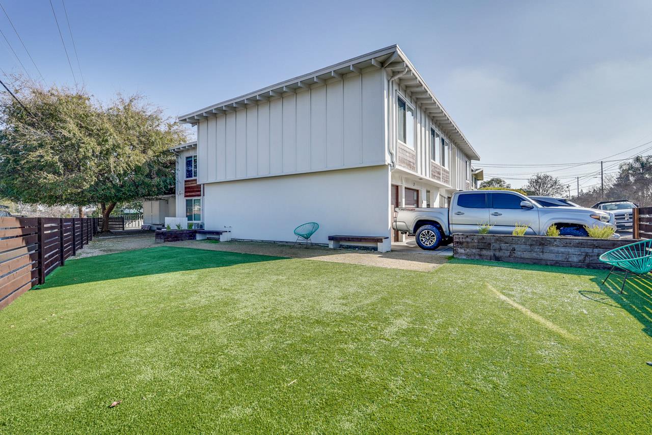 611 Topaz ST