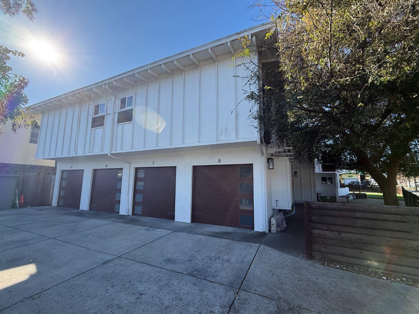 611 Topaz ST