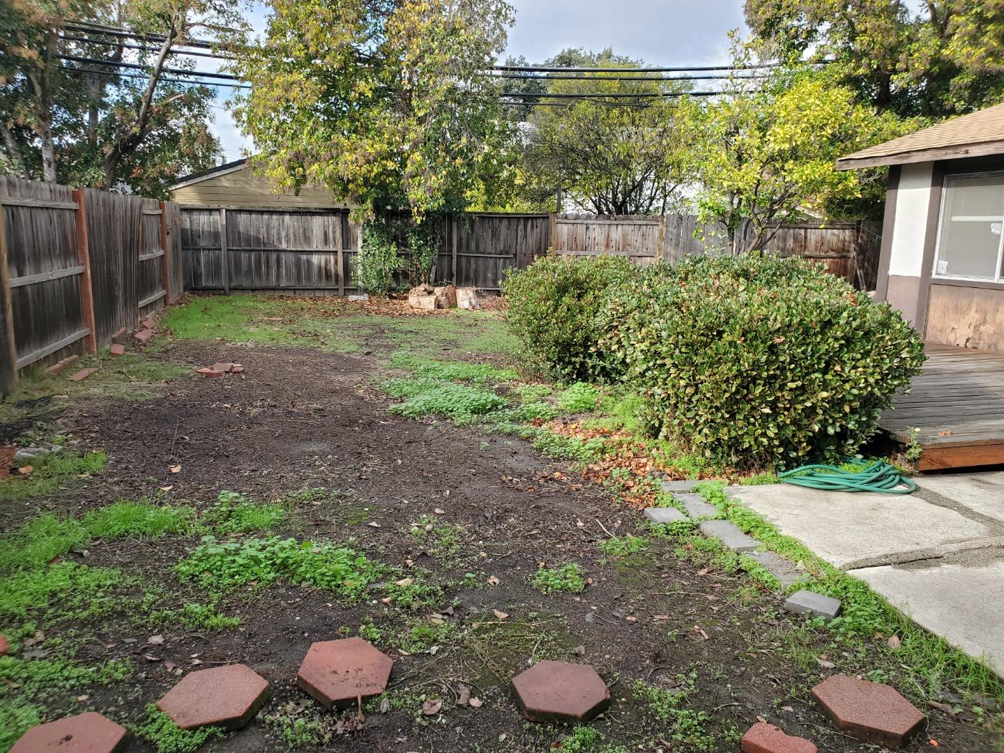 2015 Lakewood Drive
