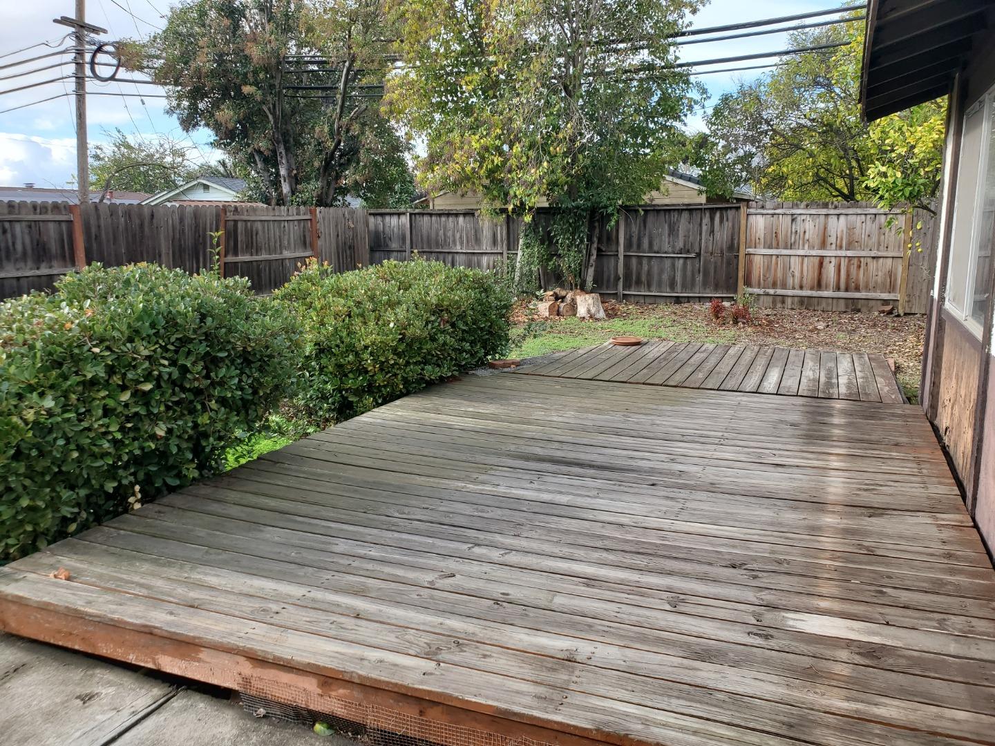 2015 Lakewood Drive