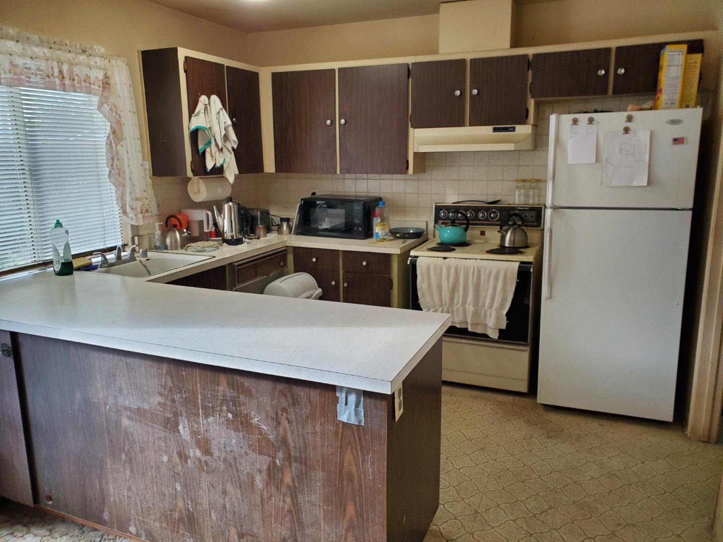 2015 Lakewood Drive