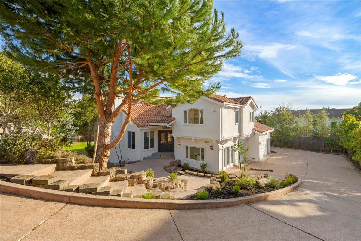 3961 Jefferson Avenue