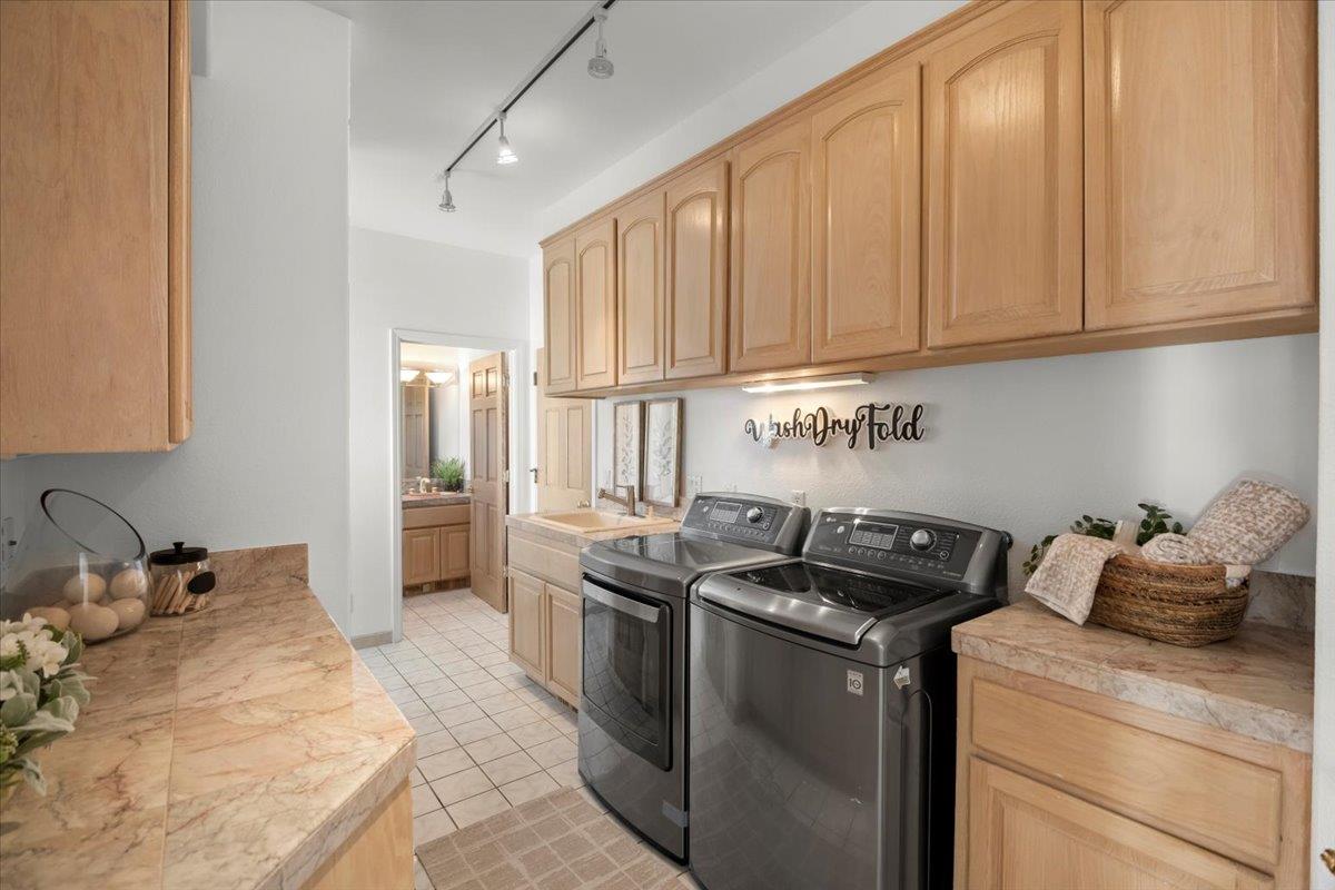 3961 Jefferson Avenue