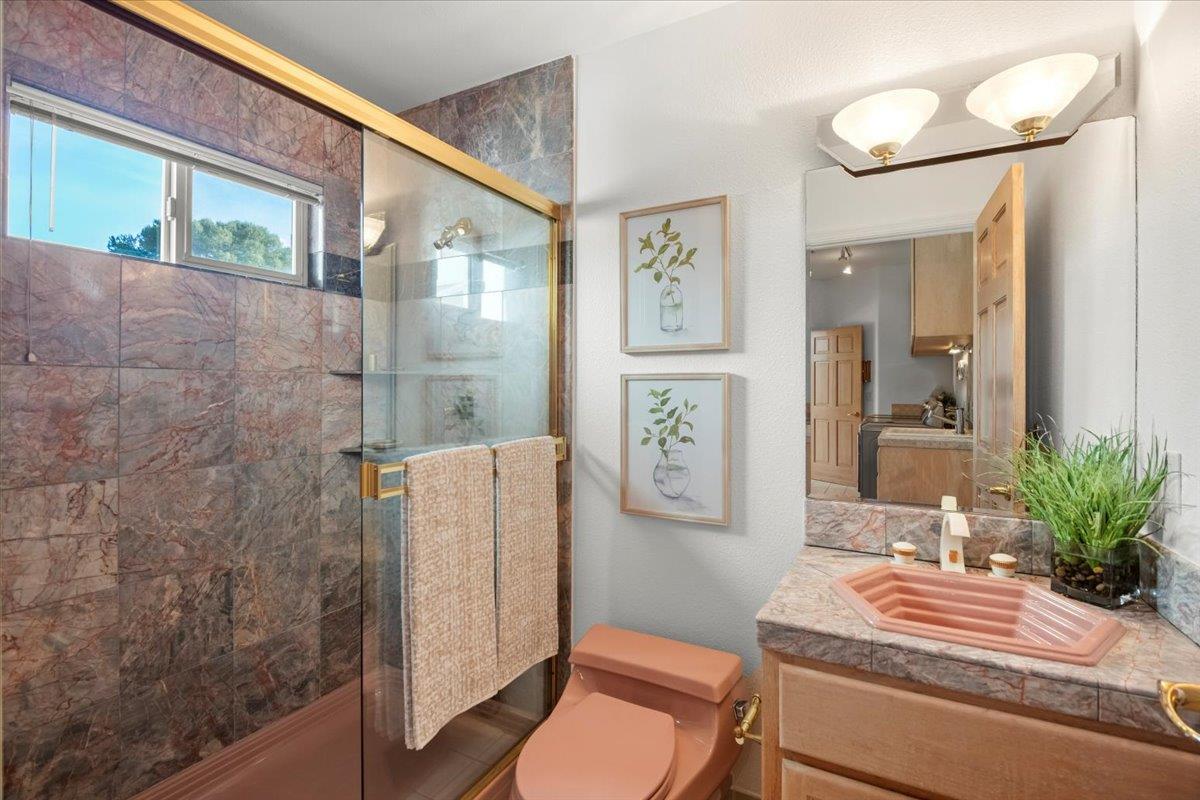 3961 Jefferson Avenue