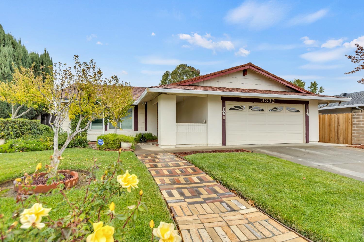 3332 Corbin Way
