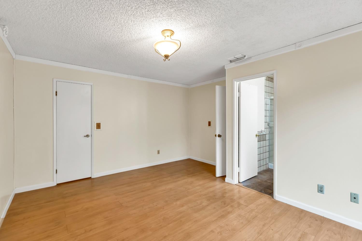 3332 Corbin Way