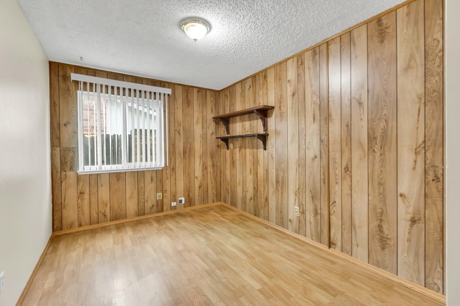 3332 Corbin Way