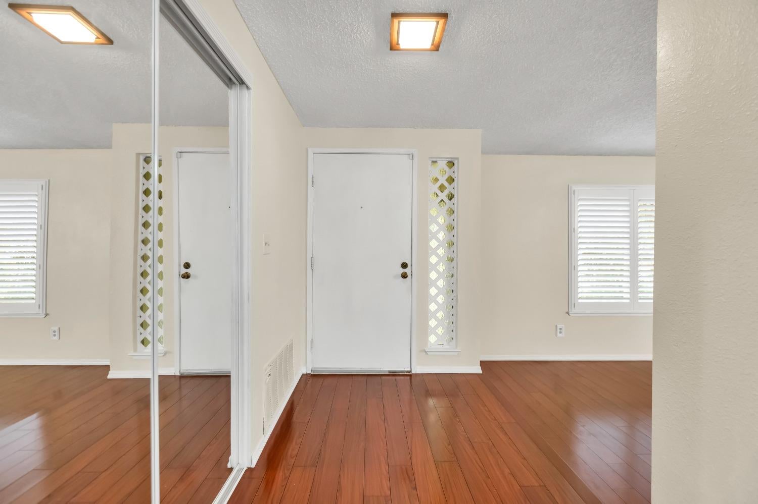 3332 Corbin Way