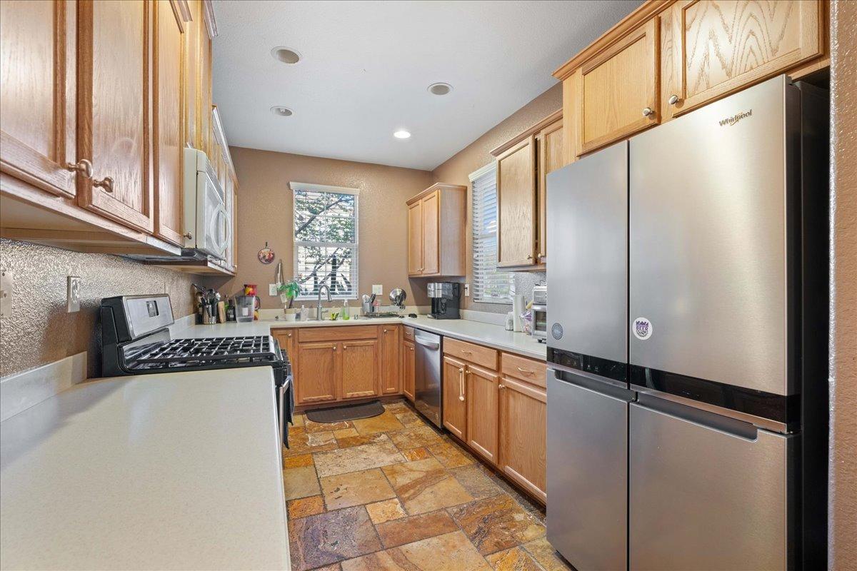 2474 Huckleberry Circle