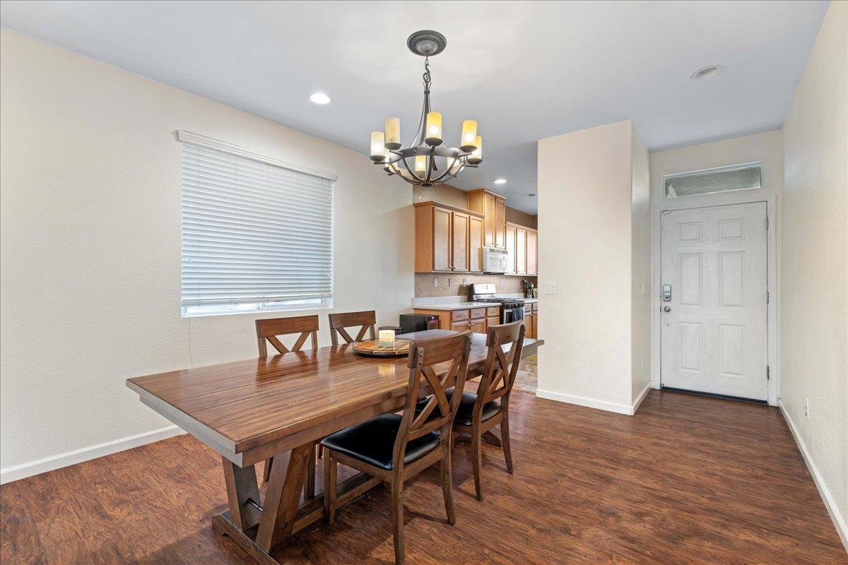 2474 Huckleberry Circle