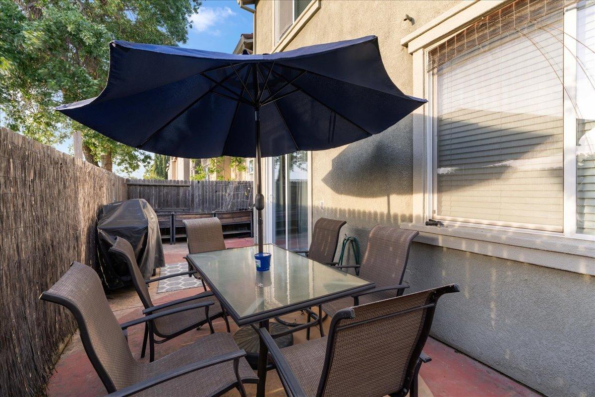 2474 Huckleberry Circle