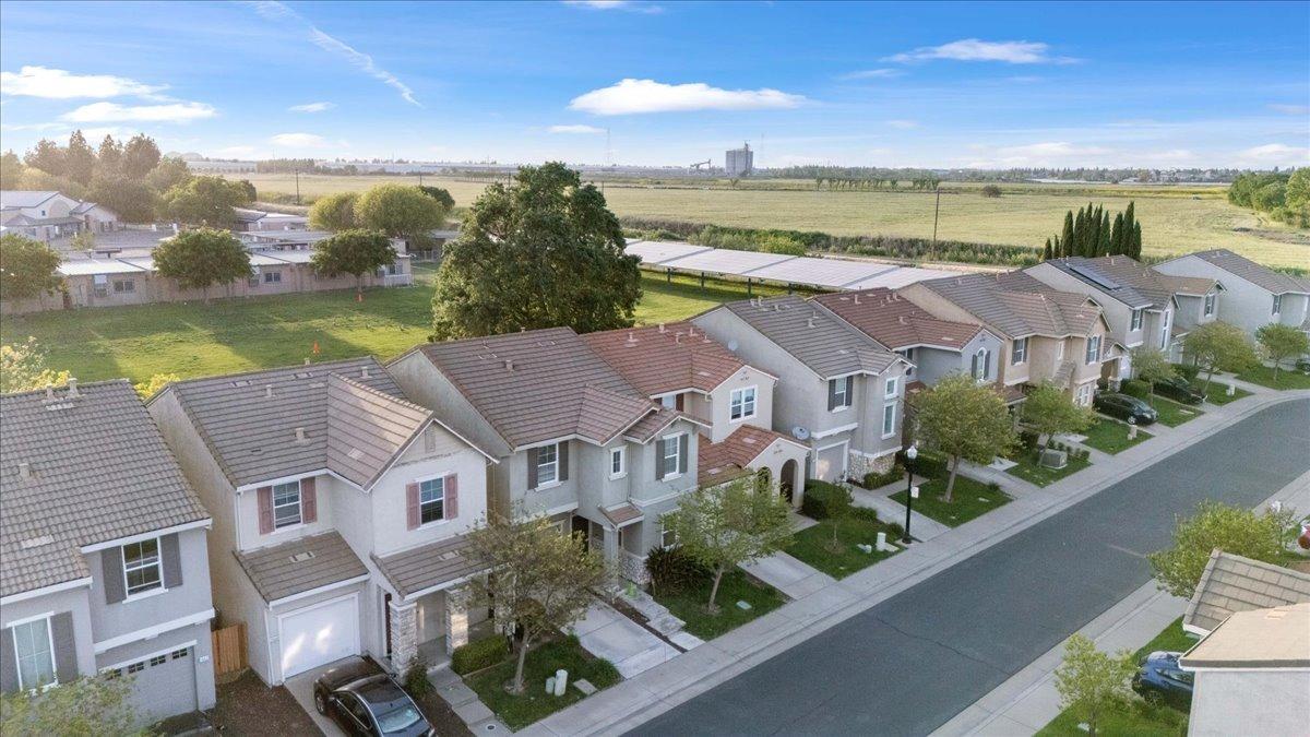 2474 Huckleberry Circle