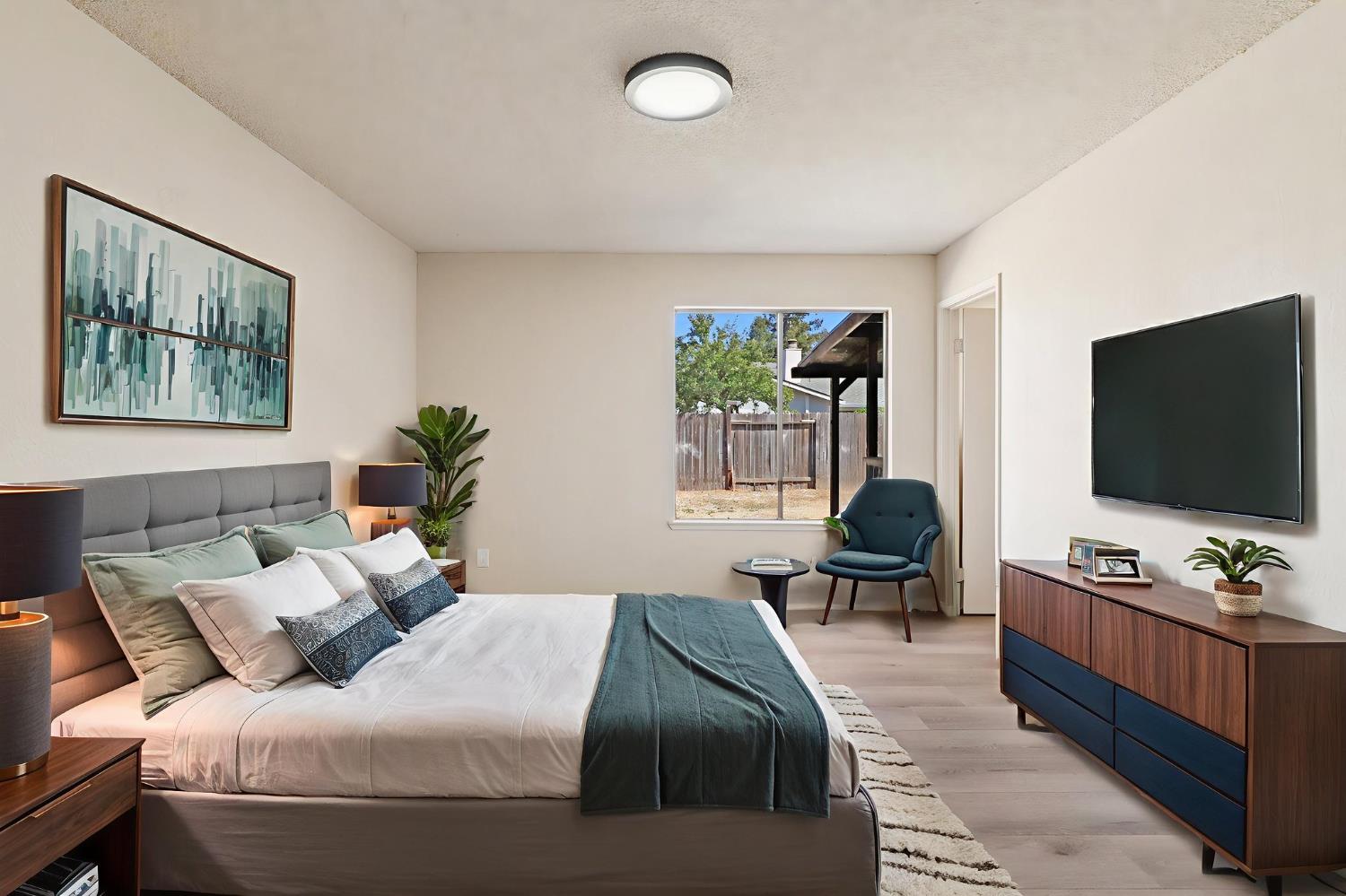 4175 Amapola Way