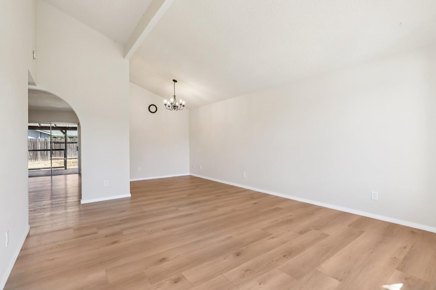 4175 Amapola Way