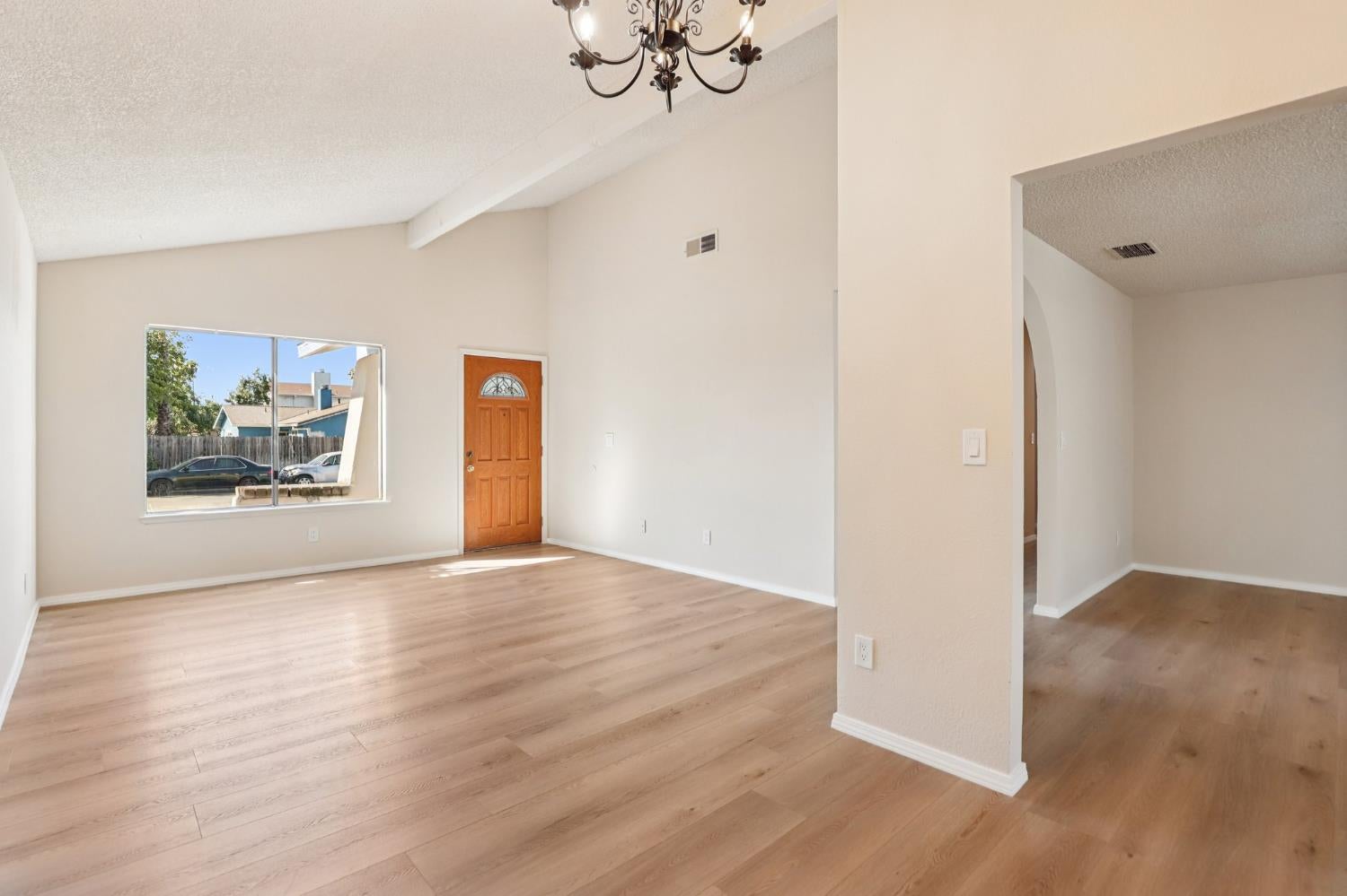 4175 Amapola Way