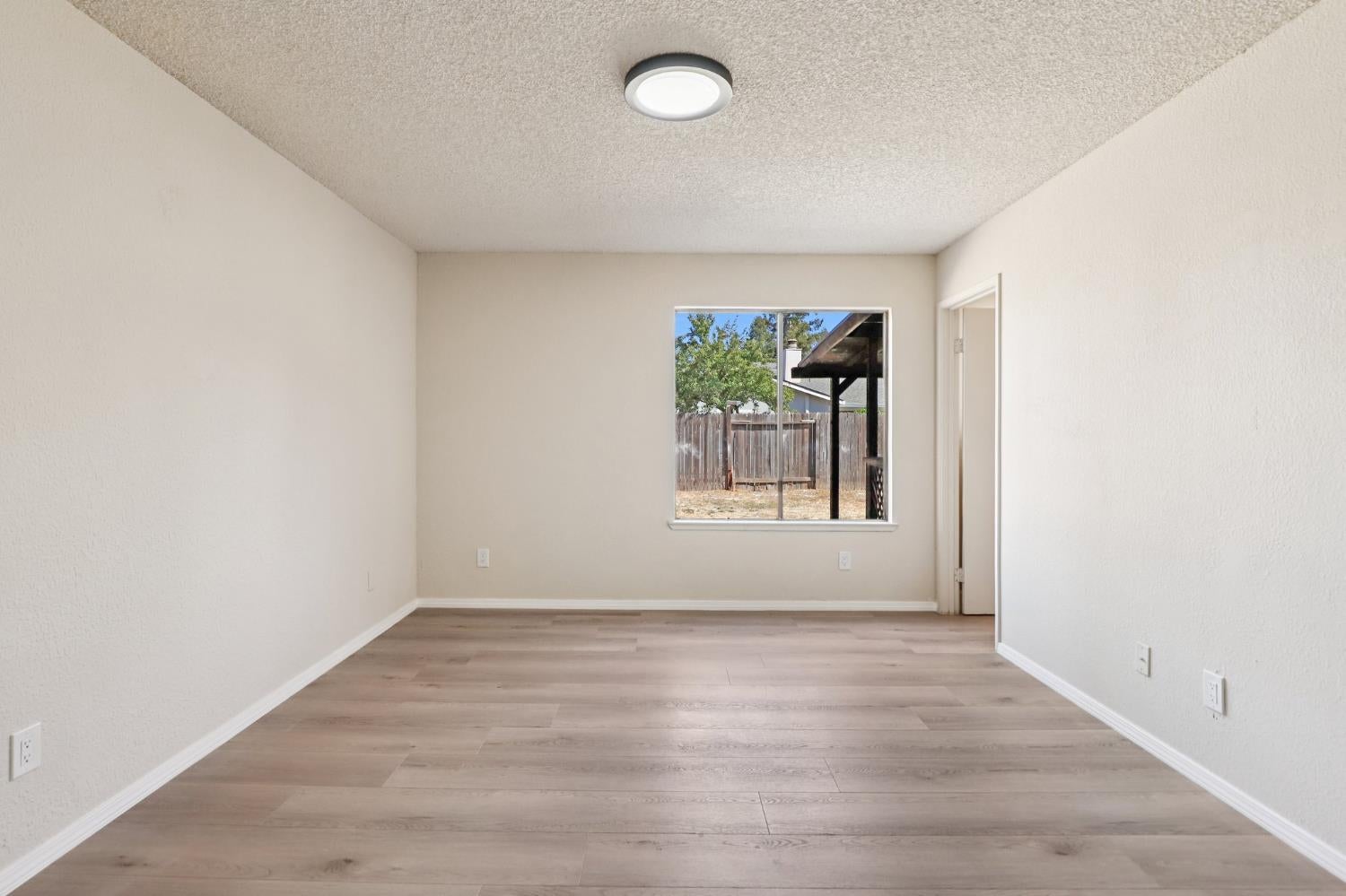 4175 Amapola Way