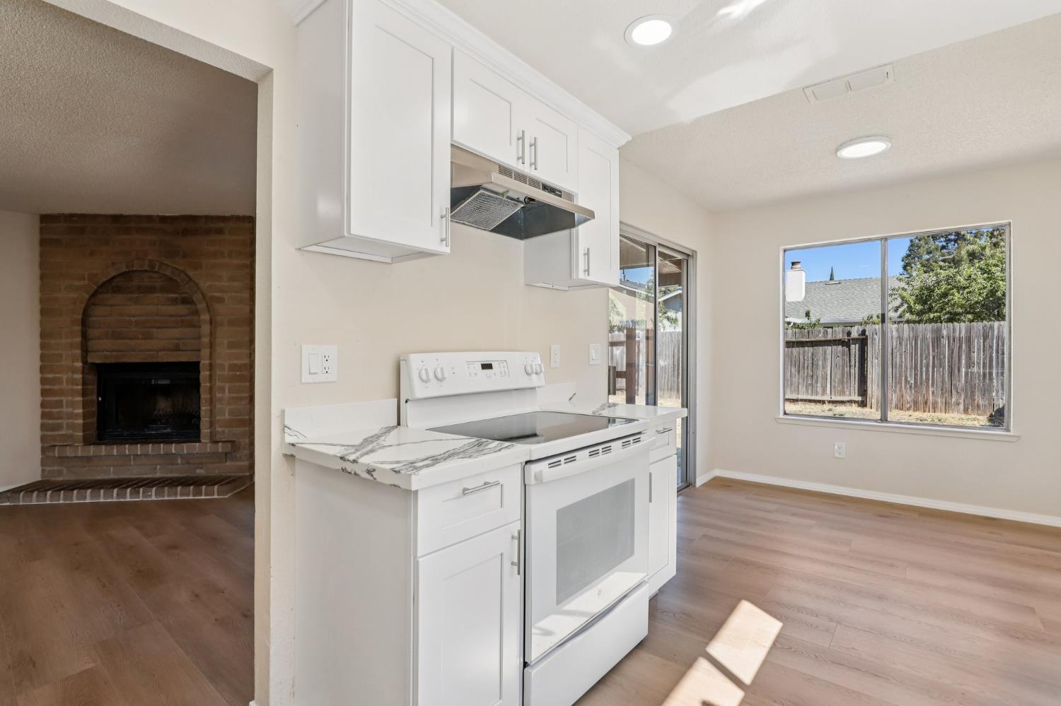 4175 Amapola Way