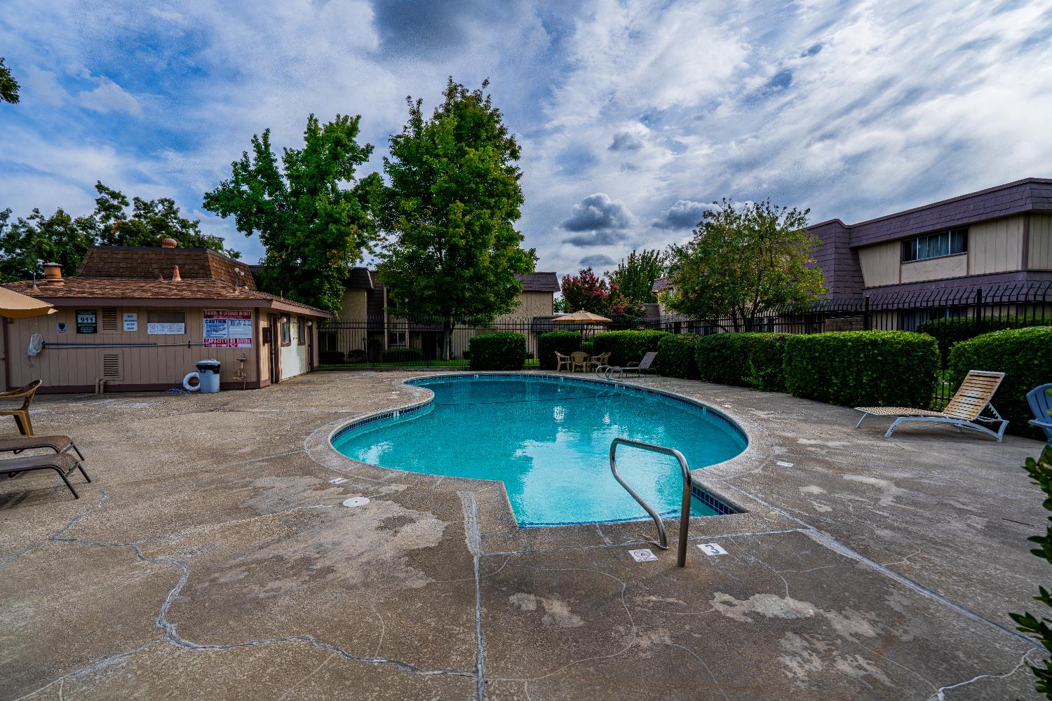 5916 Casa Alegre