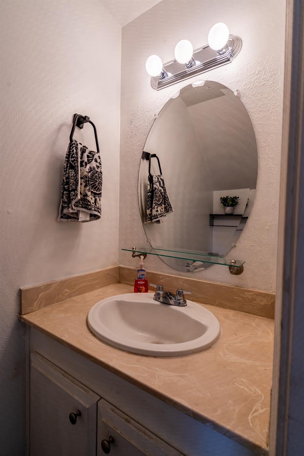 5916 Casa Alegre