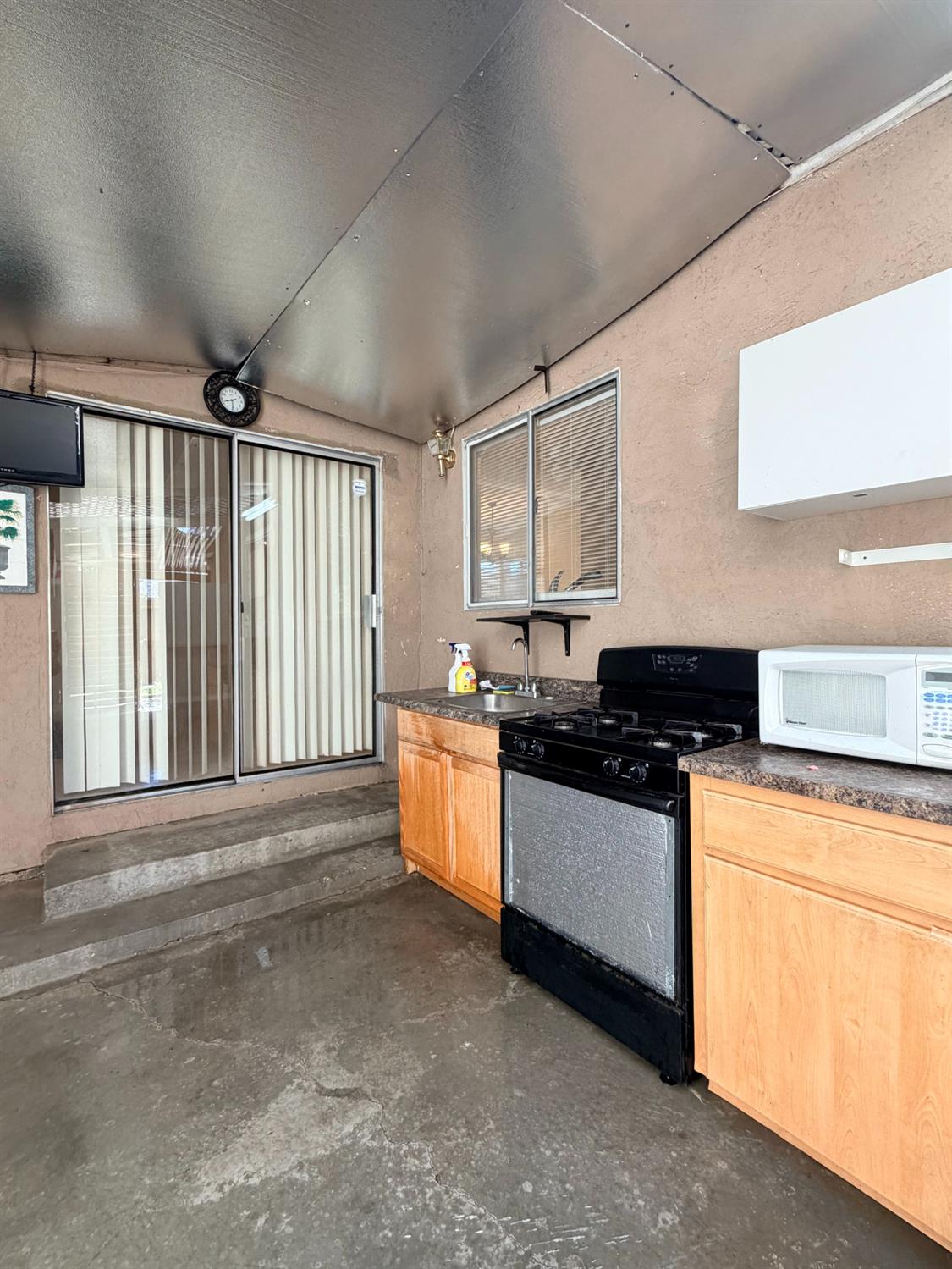 220 Bonfield Way
