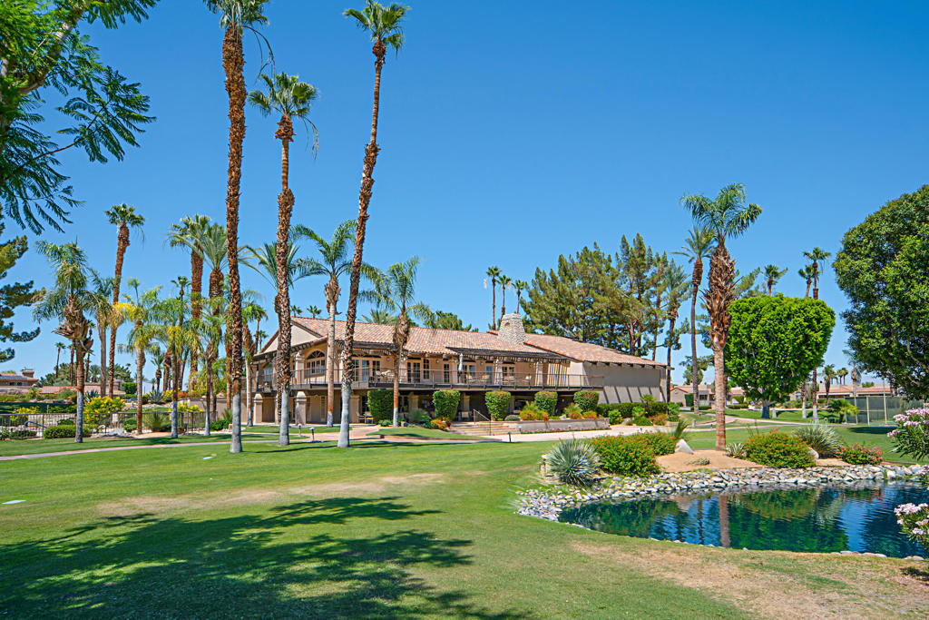 129 Lake Shore Drive