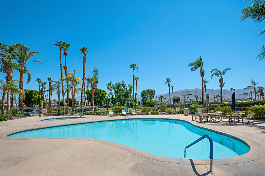 129 Lake Shore Drive