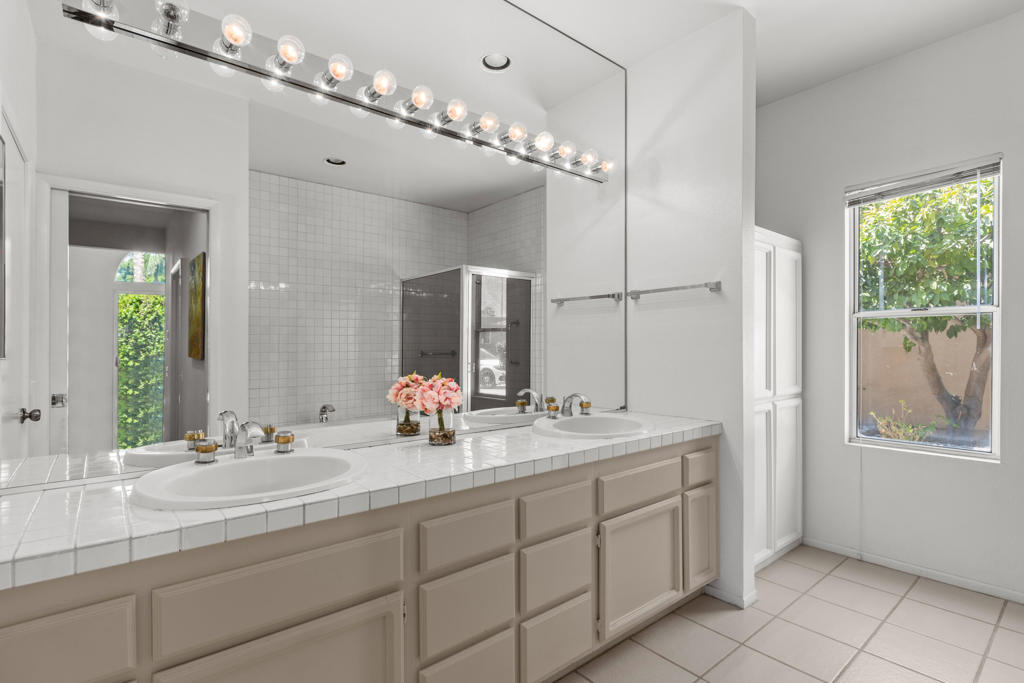 129 Lake Shore Drive