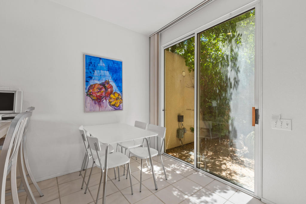 129 Lake Shore Drive