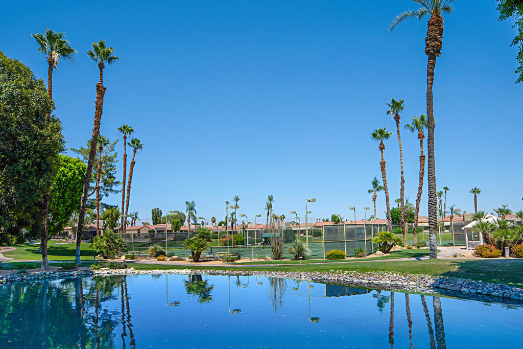 129 Lake Shore Drive