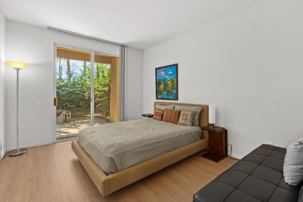 129 Lake Shore Drive