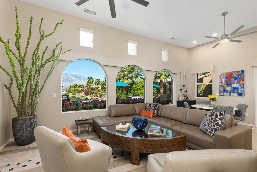 34 Via Santo Tomas Drive