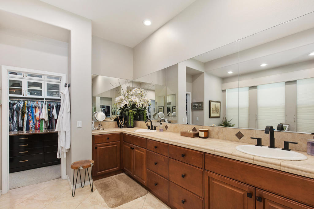 34 Via Santo Tomas Drive