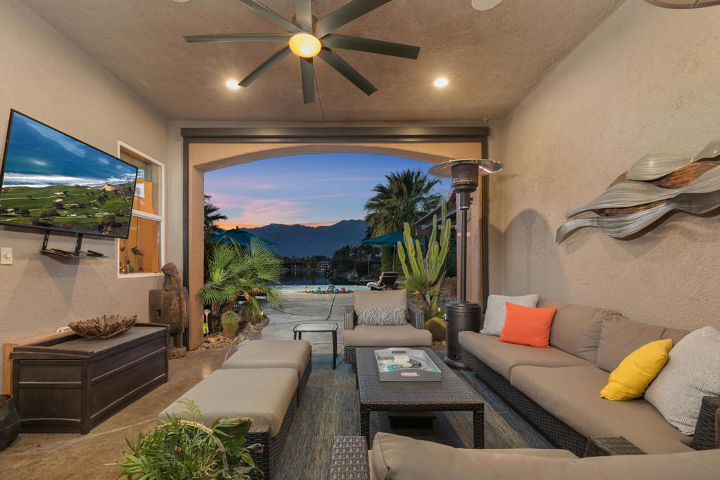 34 Via Santo Tomas Drive