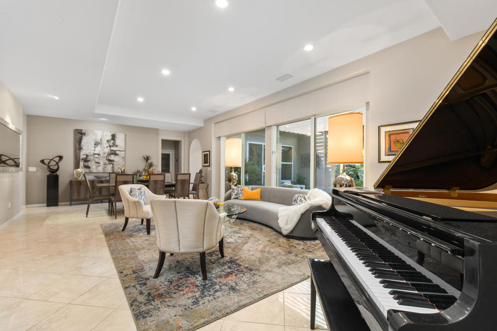 34 Via Santo Tomas Drive