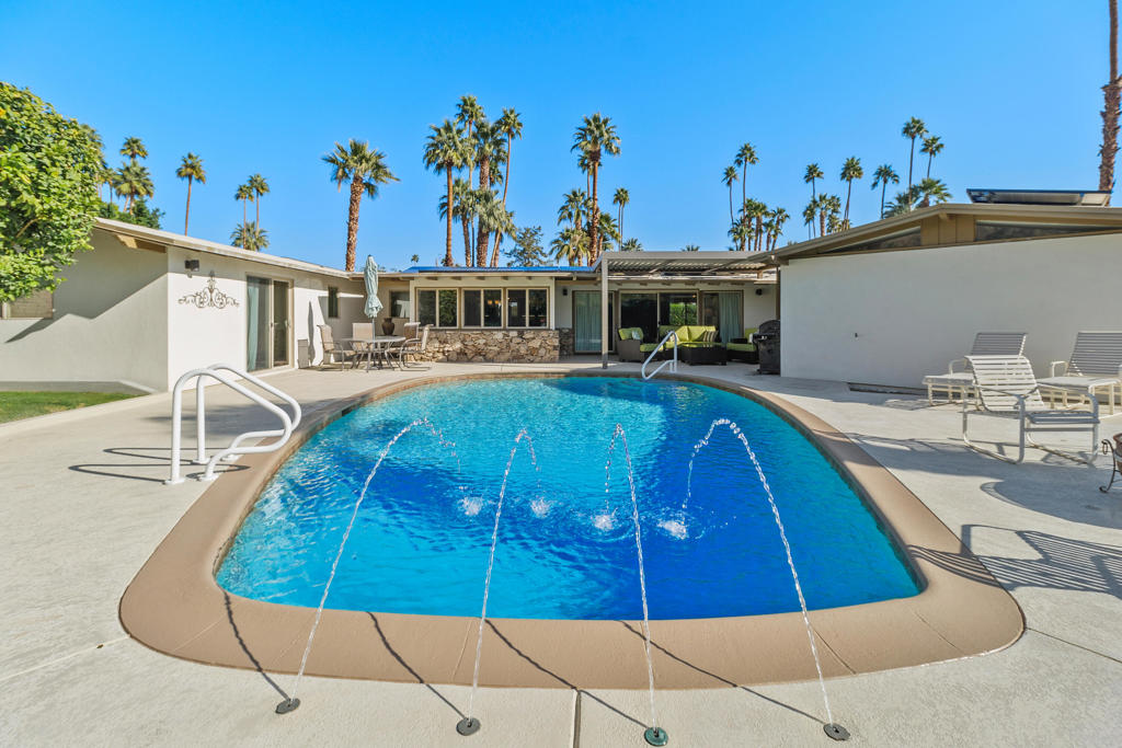 70801 Fairway Drive