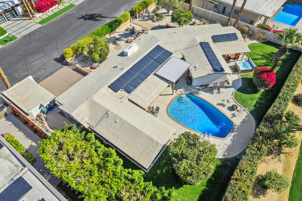 70801 Fairway Drive