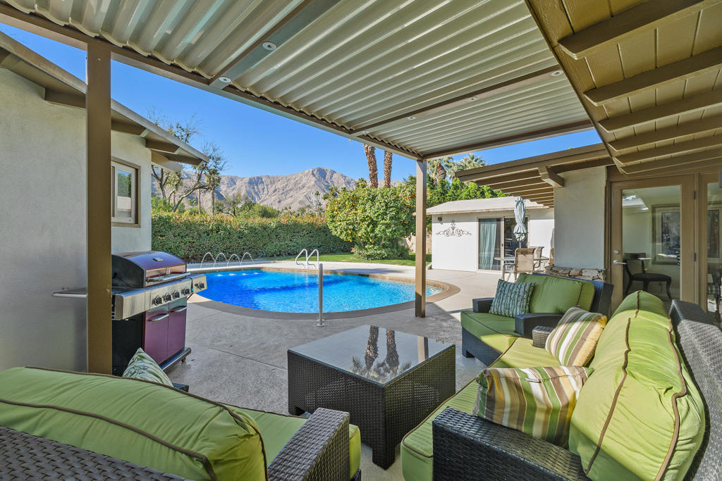 70801 Fairway Drive