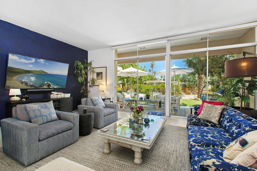 1020 Tamarisk West Street