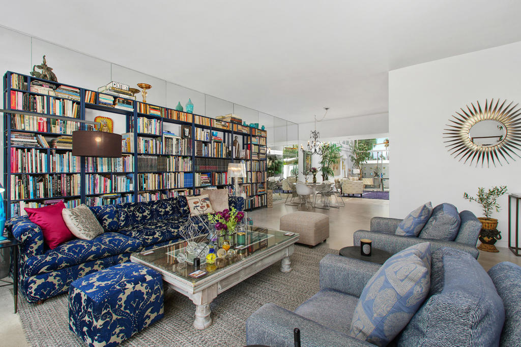 1020 Tamarisk West Street