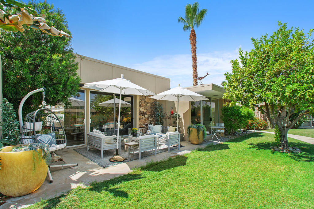 1020 Tamarisk West Street