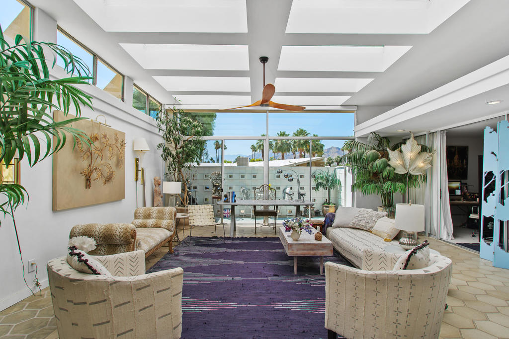 1020 Tamarisk West Street