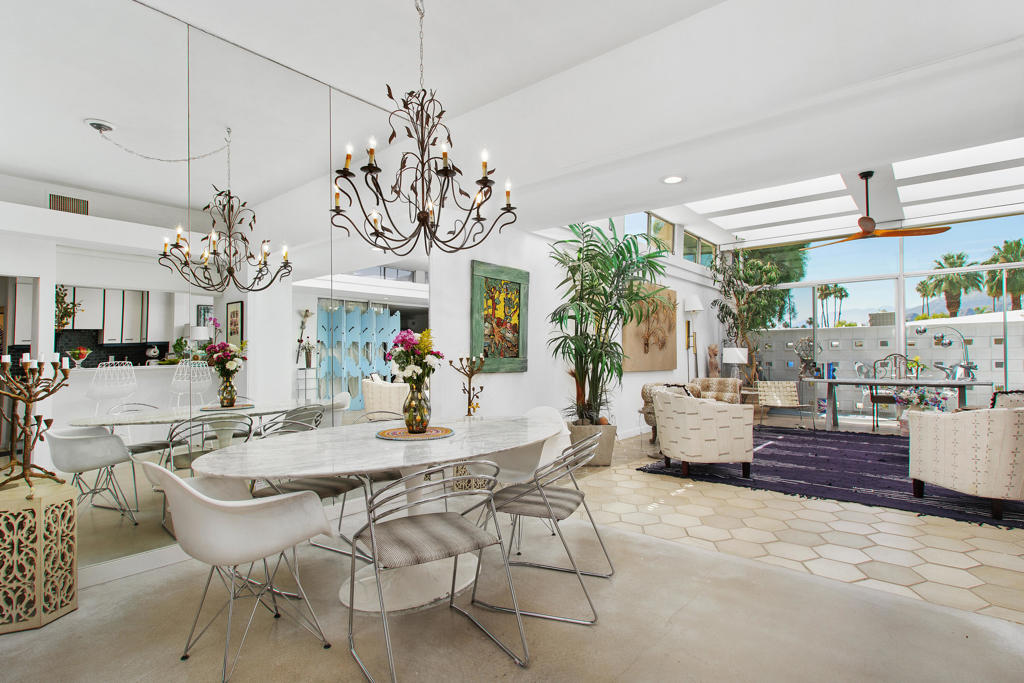 1020 Tamarisk West Street