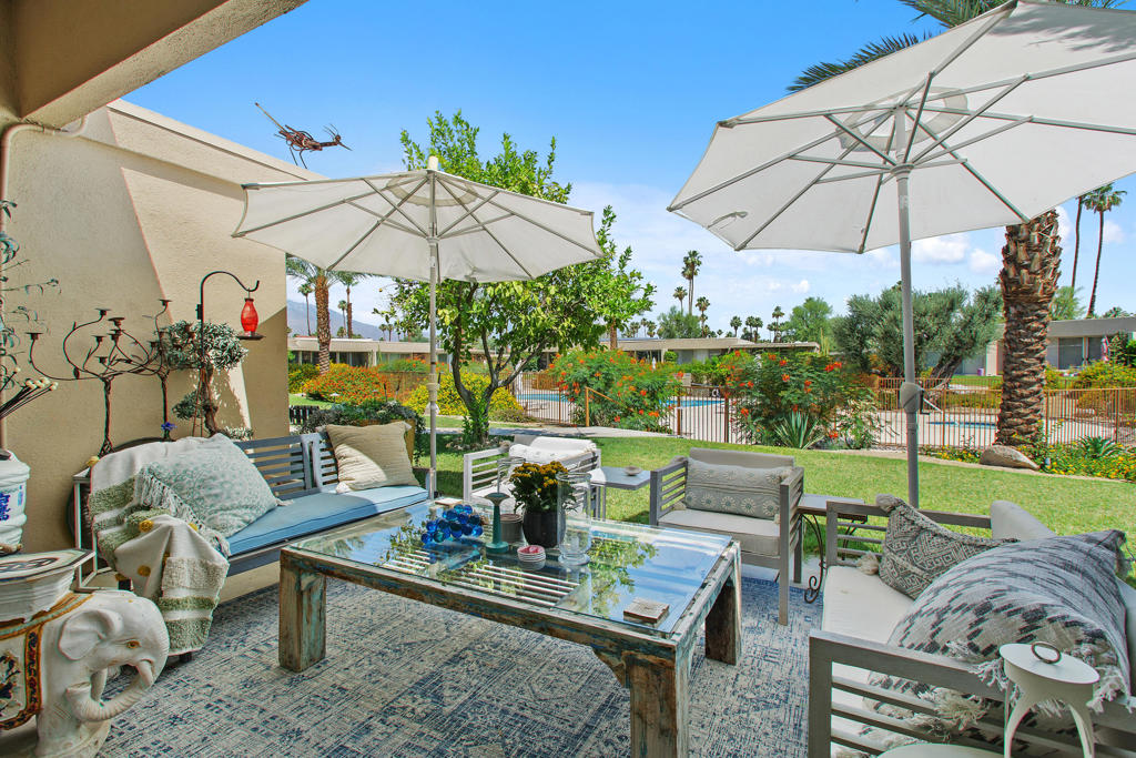 1020 Tamarisk West Street