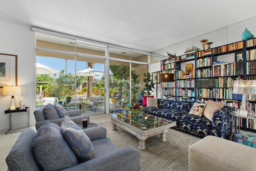 1020 Tamarisk West Street