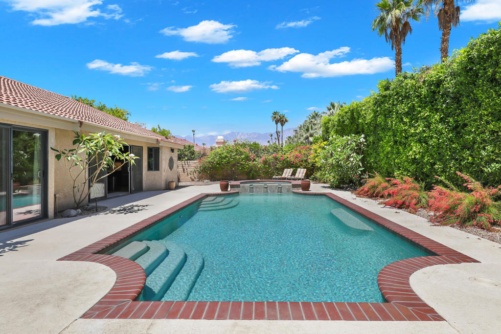 70825 Ironwood Drive