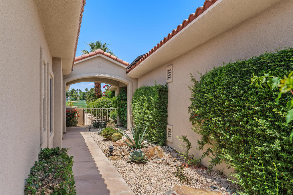 182 Kavenish Drive